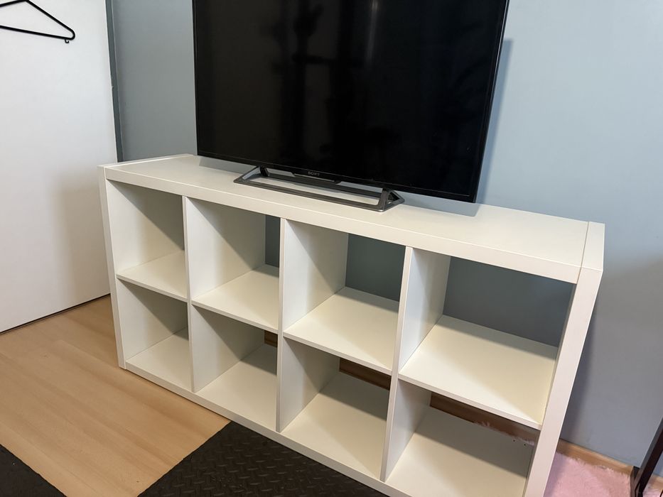 ТВ шкаф / етажерка IKEA KALLAX – 8 отделения