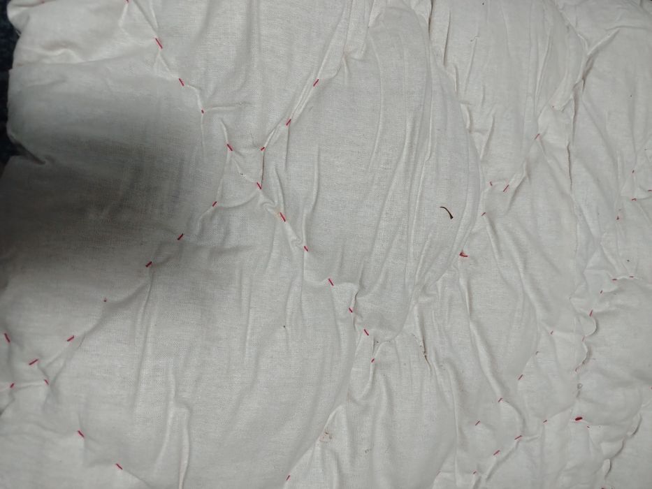 Нов ретро -вълнен юрган .