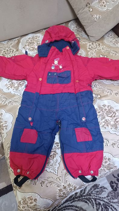 Продам зимний комбинезон, ростовка 82