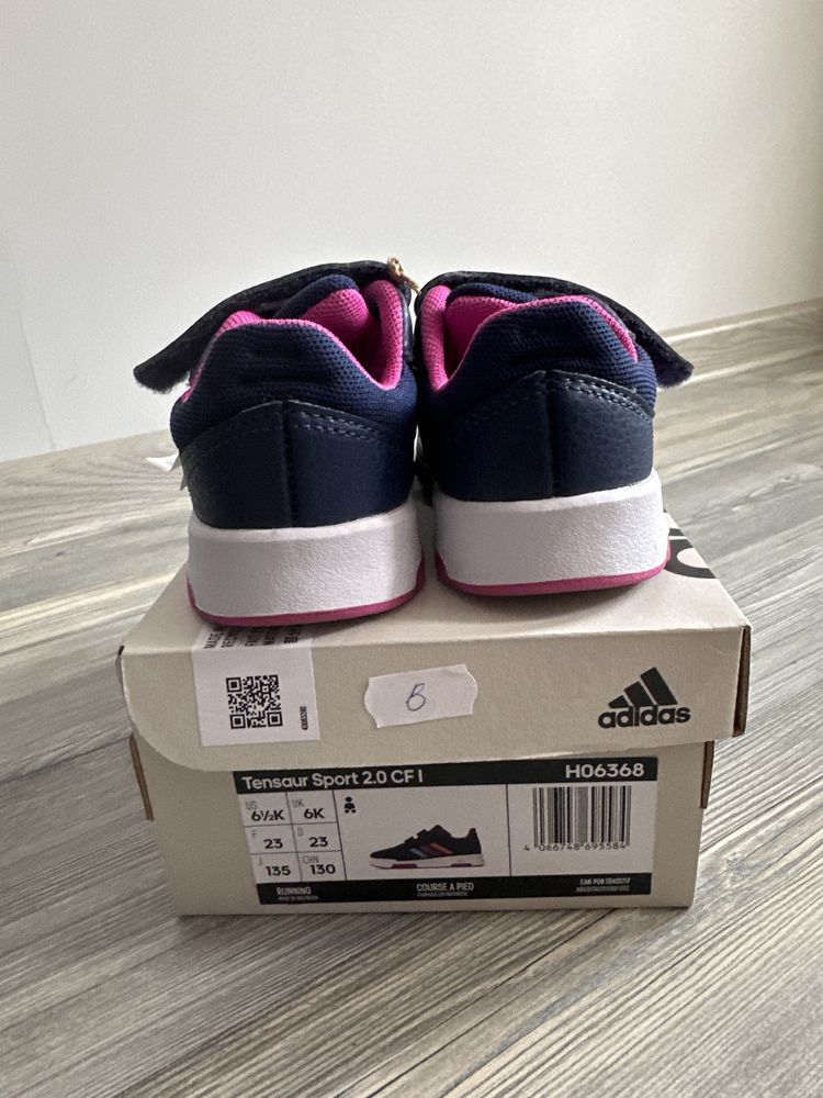 Детстки маратонки Adidas номер 23