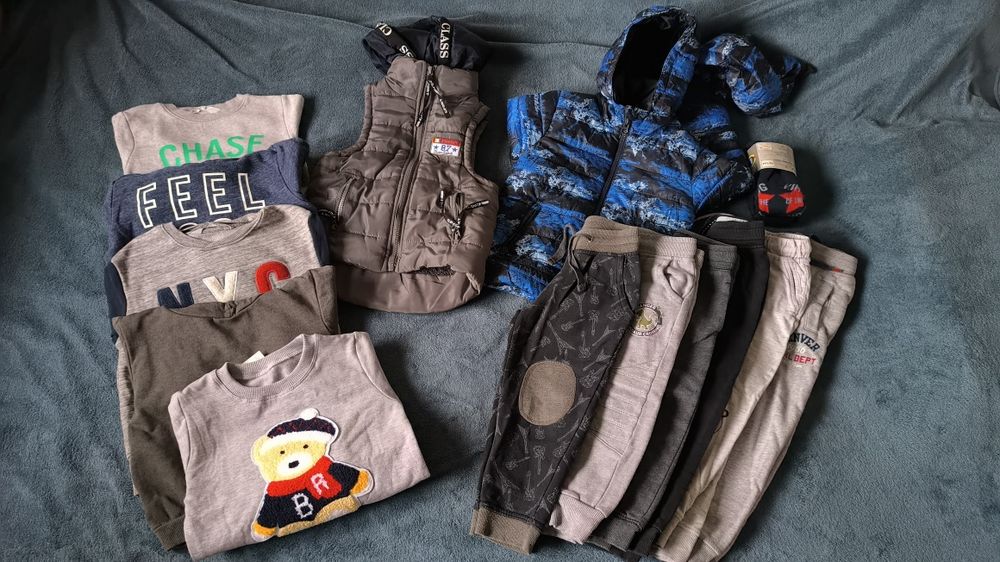 Продавам лот за момче размер 98/104