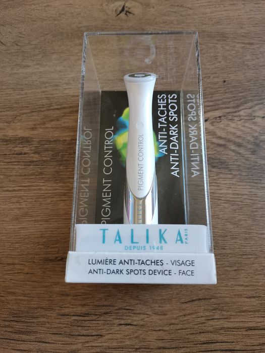 Уред за заличаване и изглаждане на пигментни петна и зачервявания