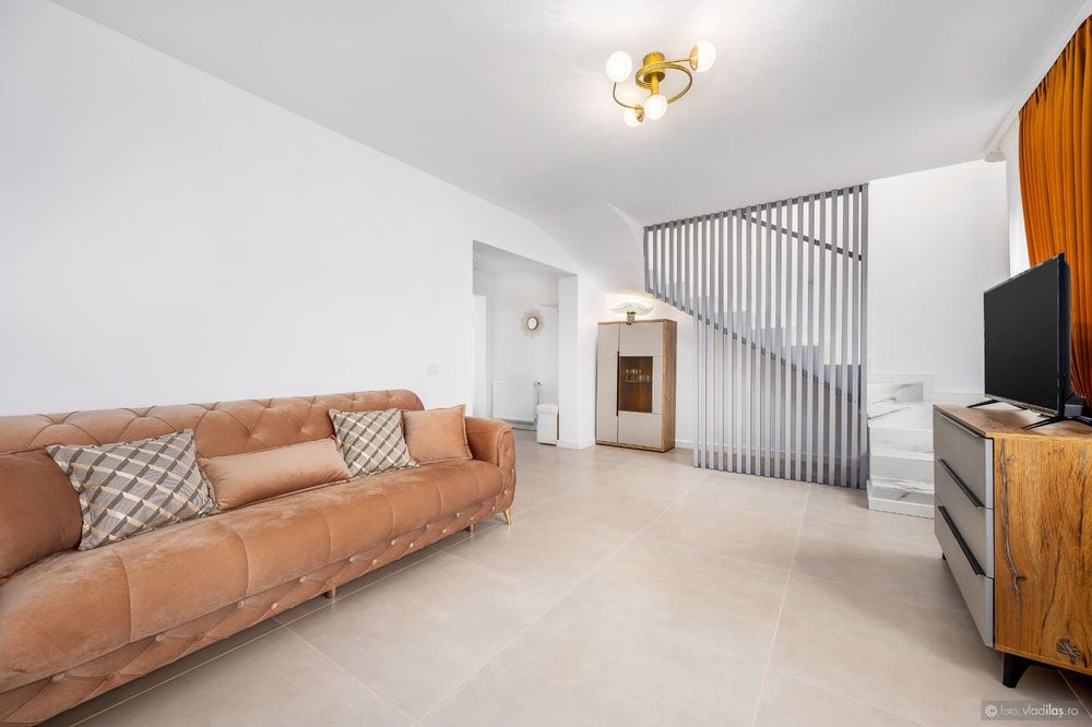 Închiriere / vânzare apartament tip duplex Gura Humorului