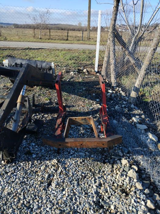 Vind incarcator frontal u445 stare buna