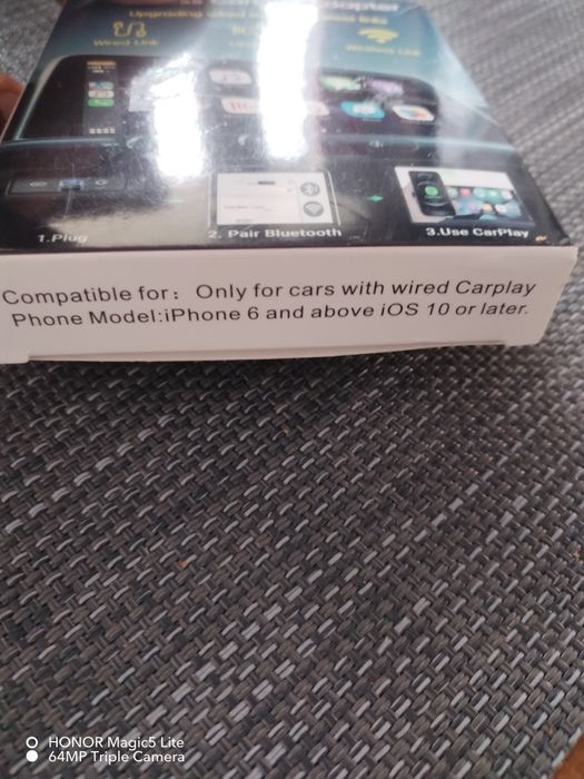 Car play wireless adapter