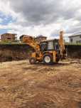 Execut lucrari cu Buldoexcavatorul