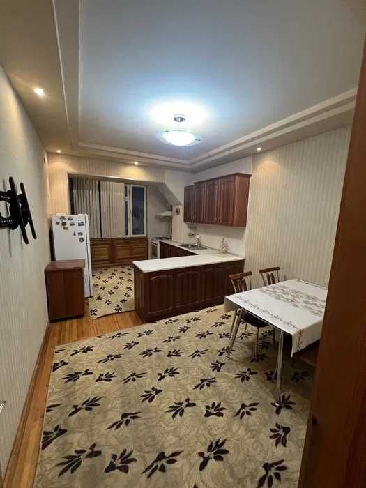 ID 5339 АРЕНДА 4 ком Квартира Shayxontaxur Висол, Генерал узоков