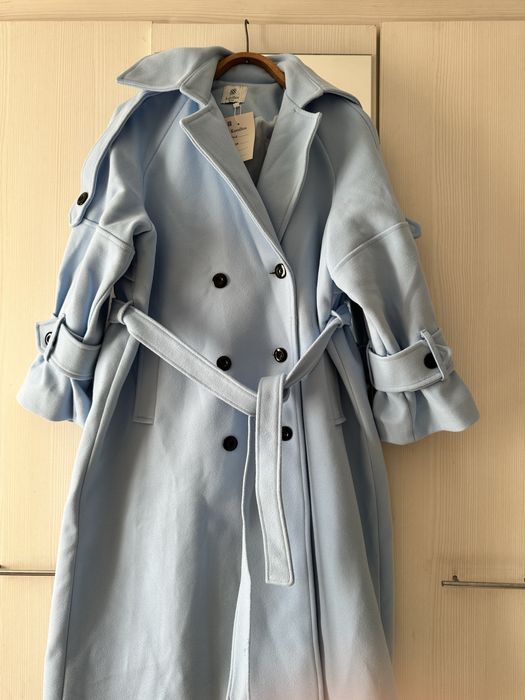 Продается новое пальто