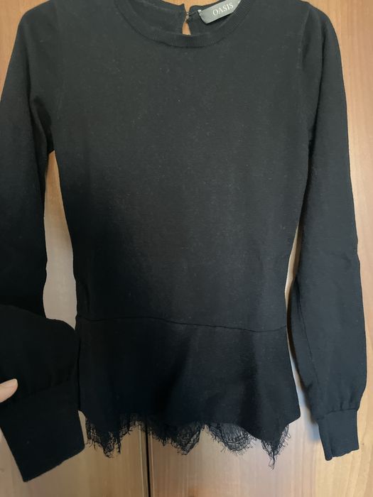 Pulover Oasis cu detaliu de dantela, marimea XS