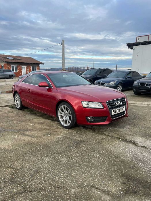 Dezmembram Audi A5, manual, motor 2.0 tdi, 170 cp, euro 5