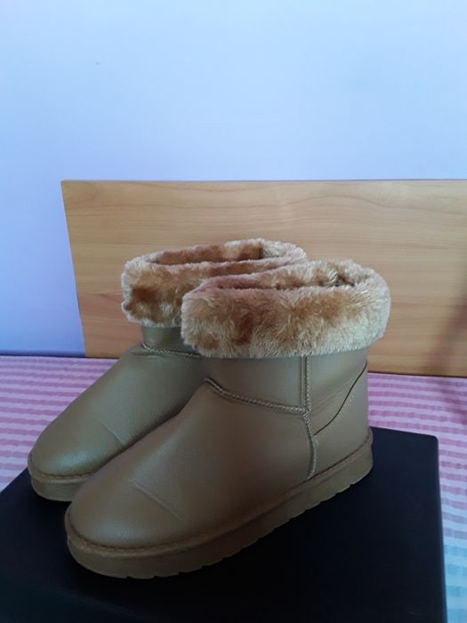 Vând Ghete Dama cu Blanita Mărimea 38