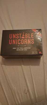 Vând joc unstable unicorns