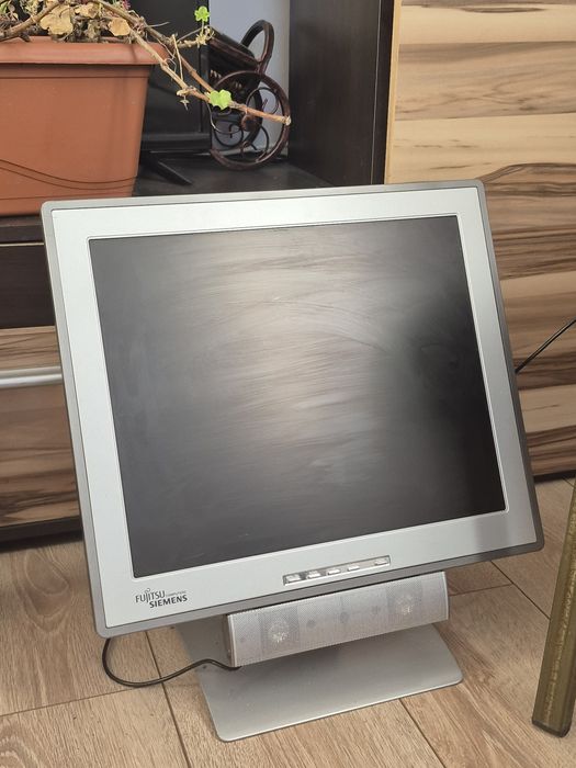 Monitor  Fujitsu