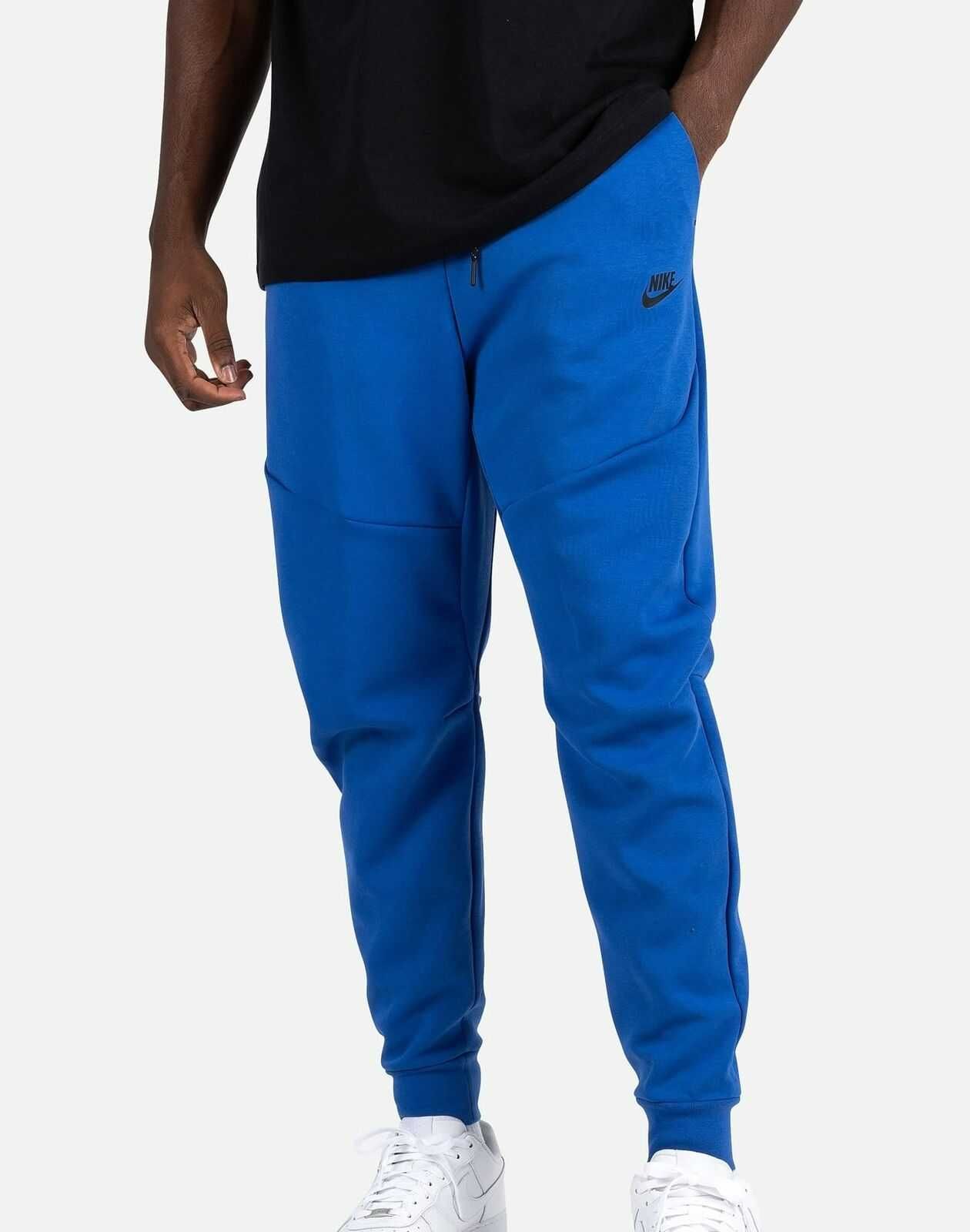 НОВО Nike Tech Fleece Joggers ОРИГИНАЛНИ мъжки долнища - L и XL