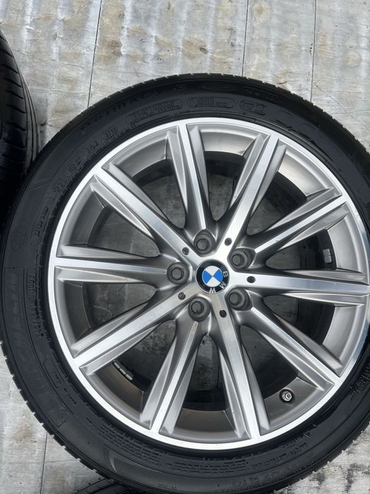 Продавам гуми с джанти за bmw