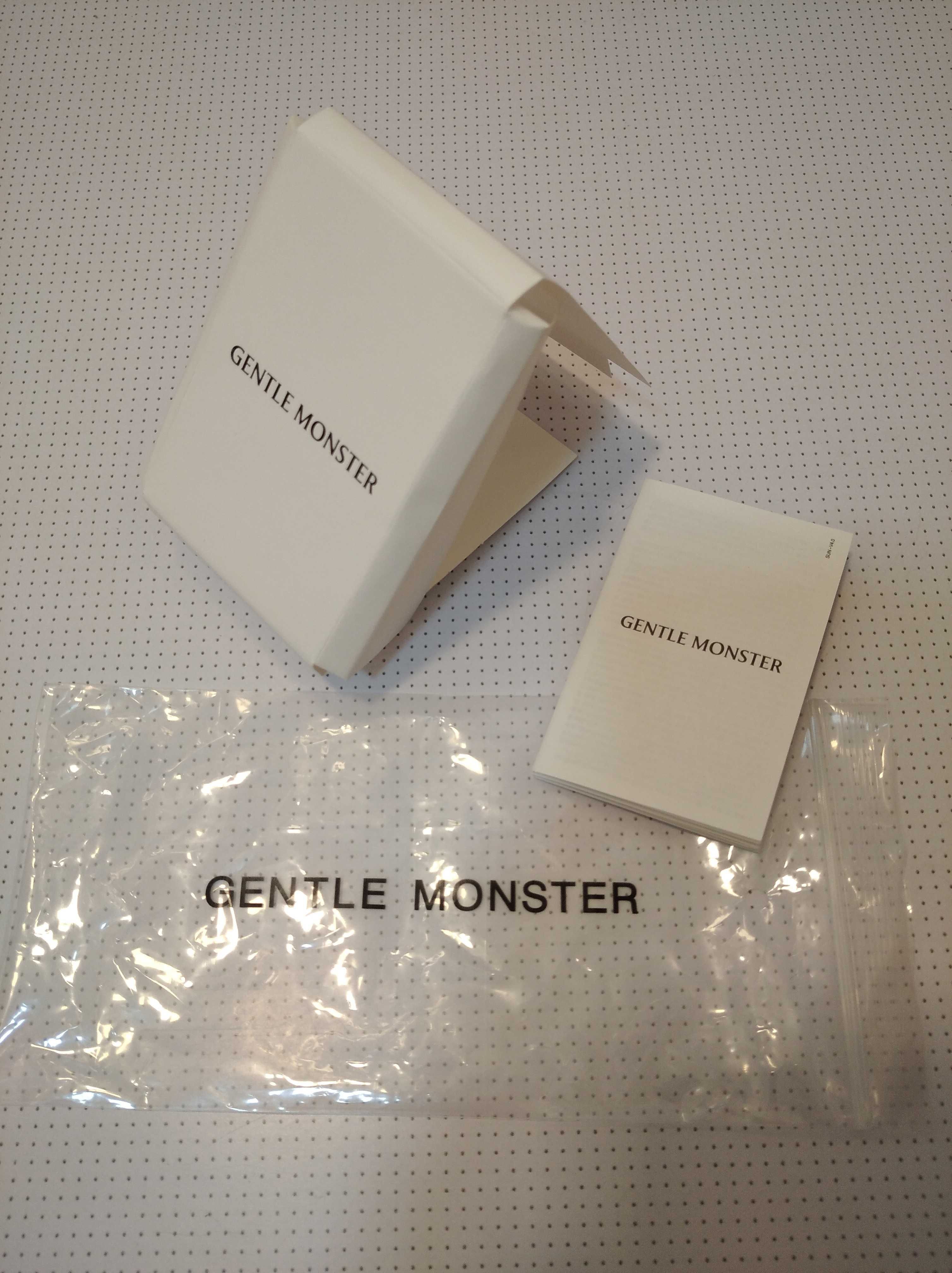 Упаковка от очков Gentle Monster.