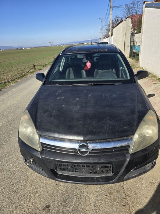 Capota,debimetru aer,intercooler,clapeta acceleratie opel astra h 1.7