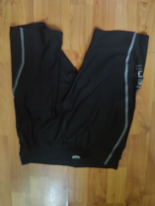 Pantaloni scurti  sport masura S, kalenji