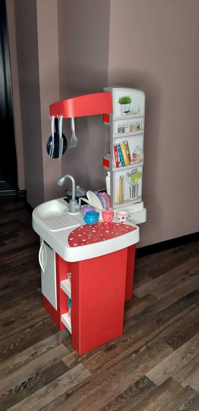 Продавам детска кухня Smoby Tefal Studio French с аксесоари и звук