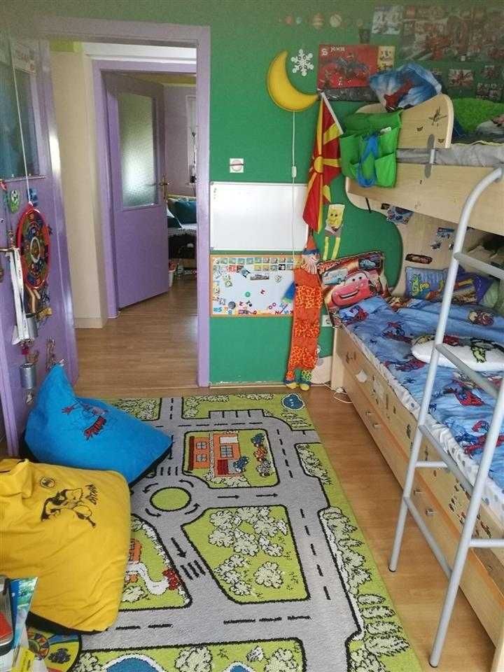 Тристаен имот в кв.Витоша