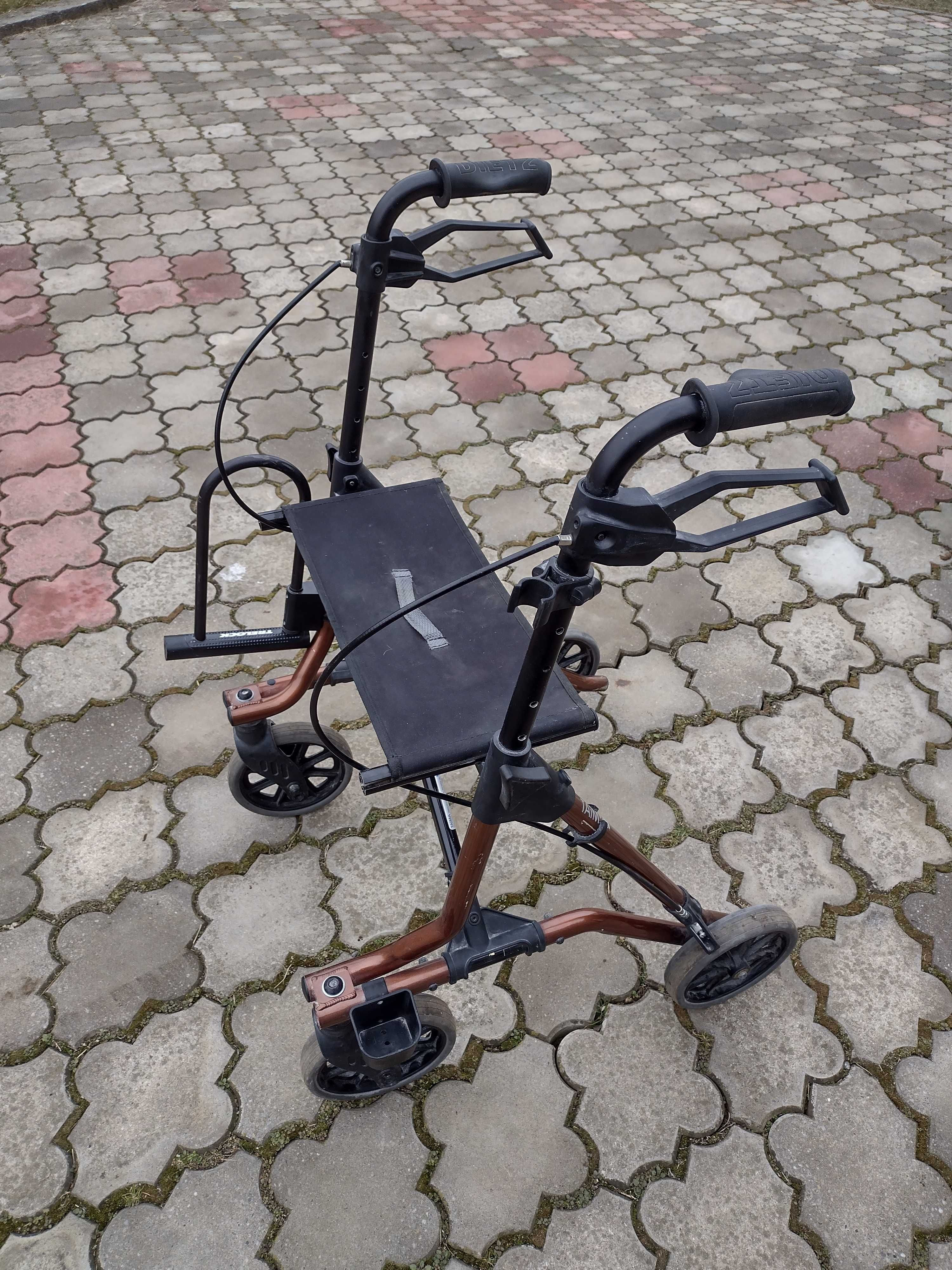 Cadru pliabil cu scaun si roti , carucior