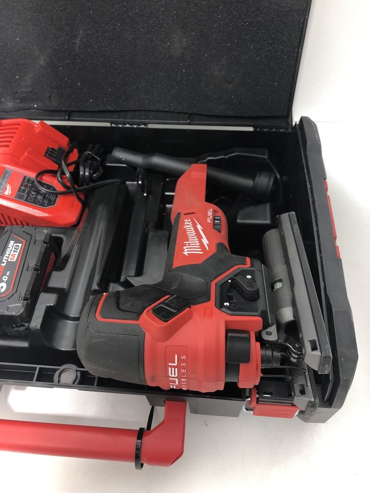 Pendular Milwaukee M18 FBJS