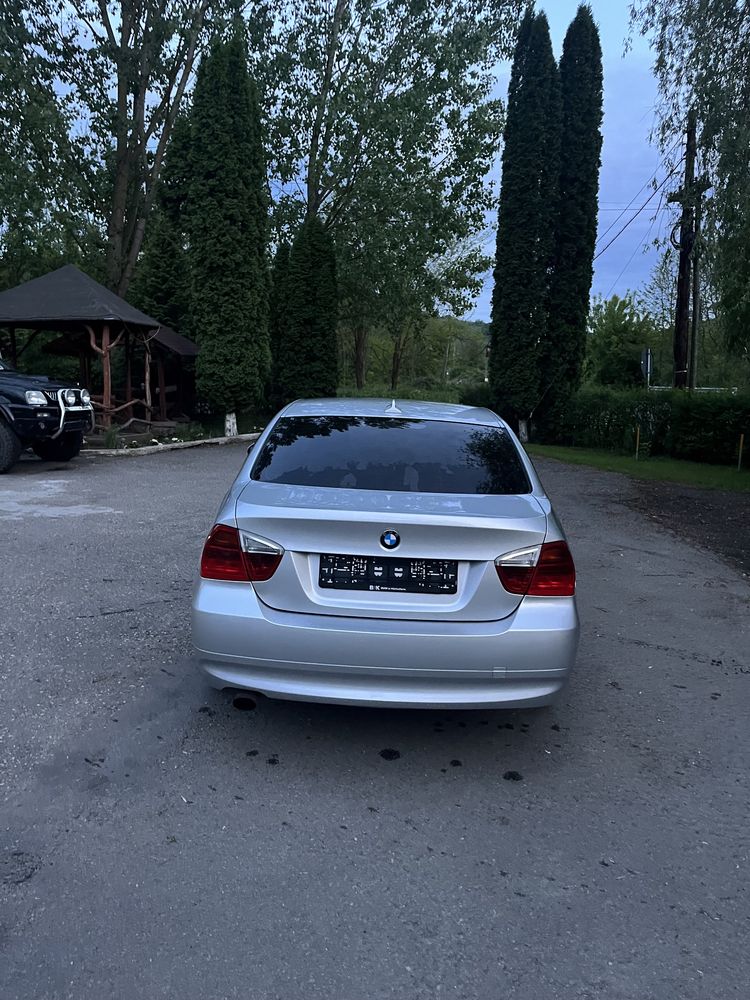 Bmw E90 seria 3 NAVI mare recent adus nerulat ro import germania
