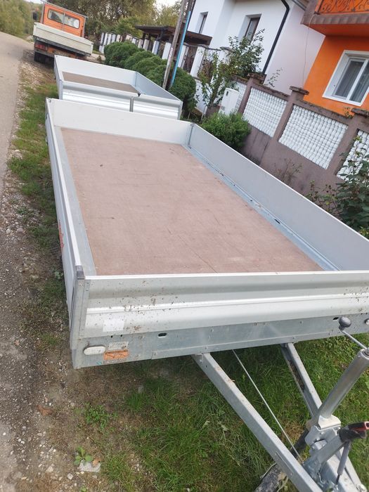 Vând remorca 2700kg