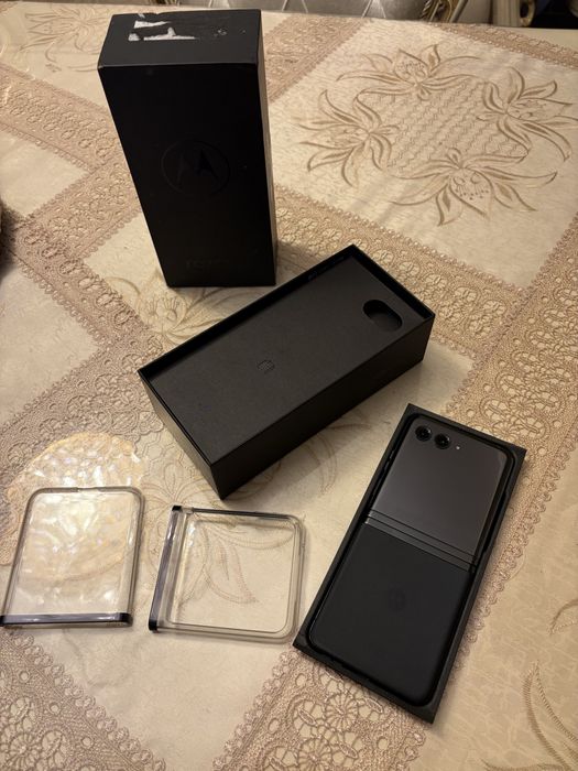Motorola Razr 40 Ultra Ca Nou