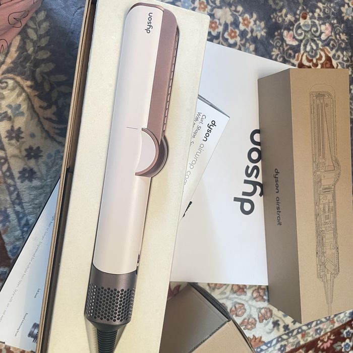 Срочно продам Фен-выпрямитель Dyson