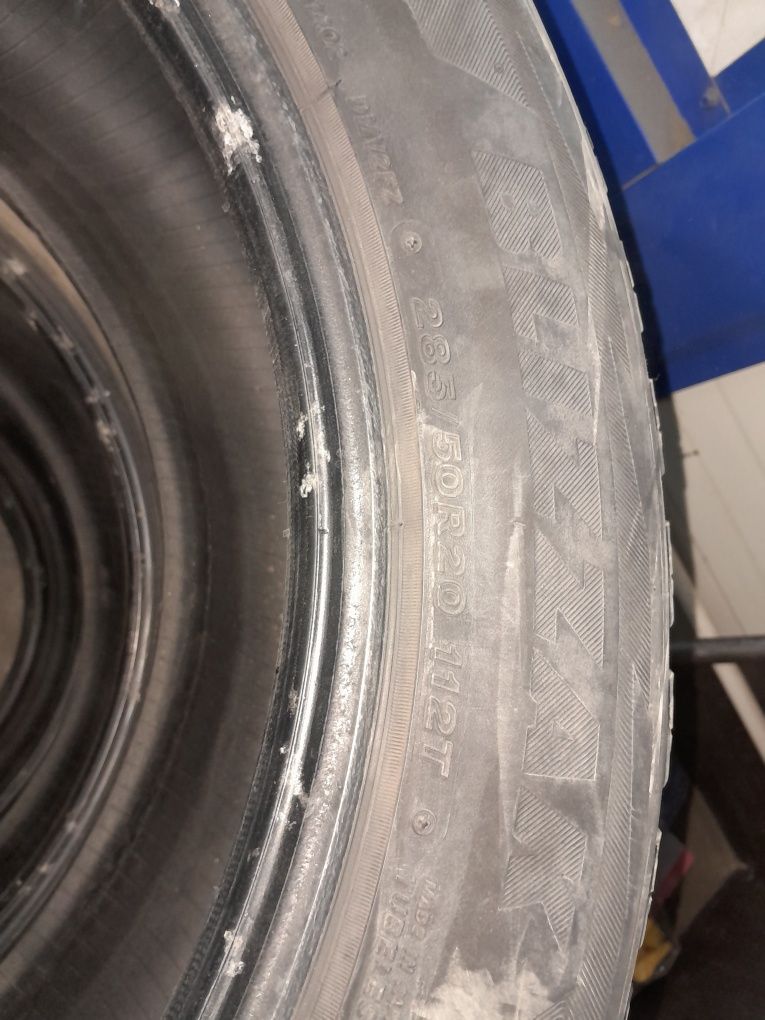 Шины на 20 бриджстоун.Срочно