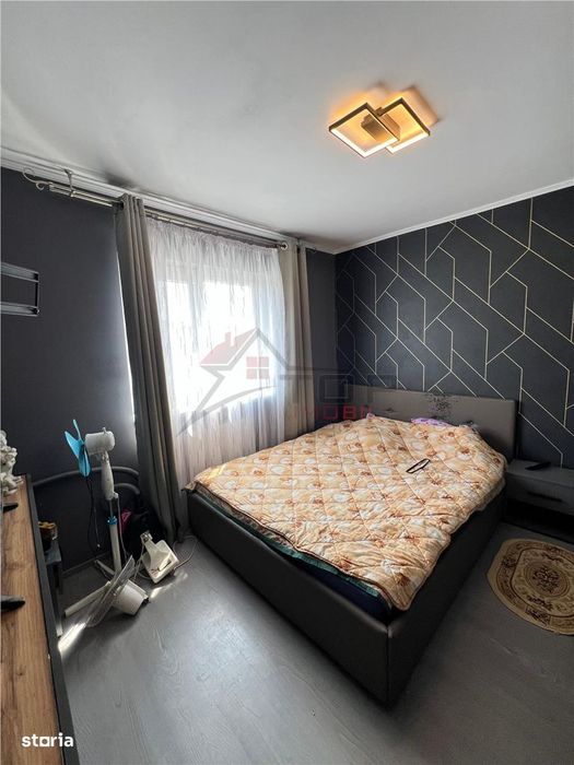 Apartament 3 Camere Decomandat - Gradinari