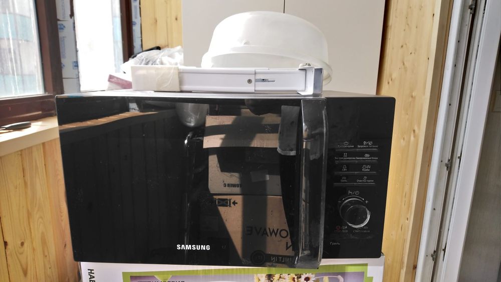 Микроволновая печь (микроволновка) Samsung