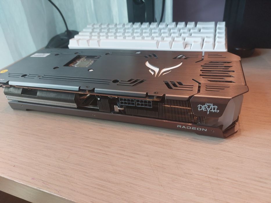 PowerColor Red Devil AMD RX 6700XT 12gb.