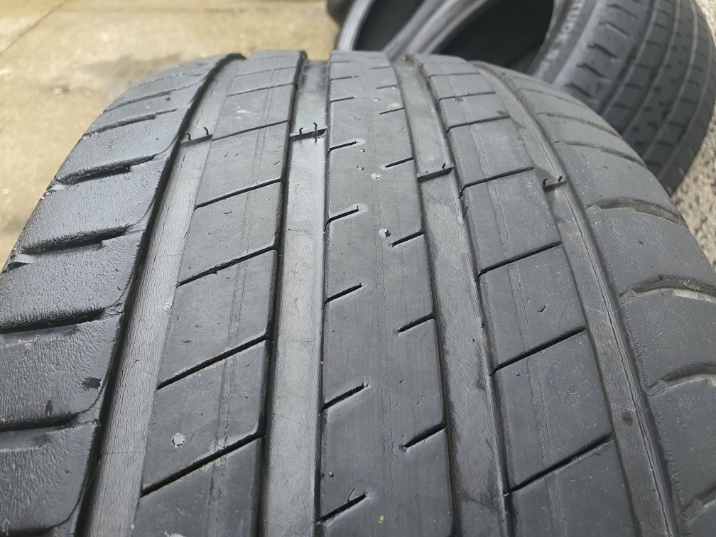 Летни гуми Michelin Latitude Sport 3 235/55/19 105 V - 40 лв.