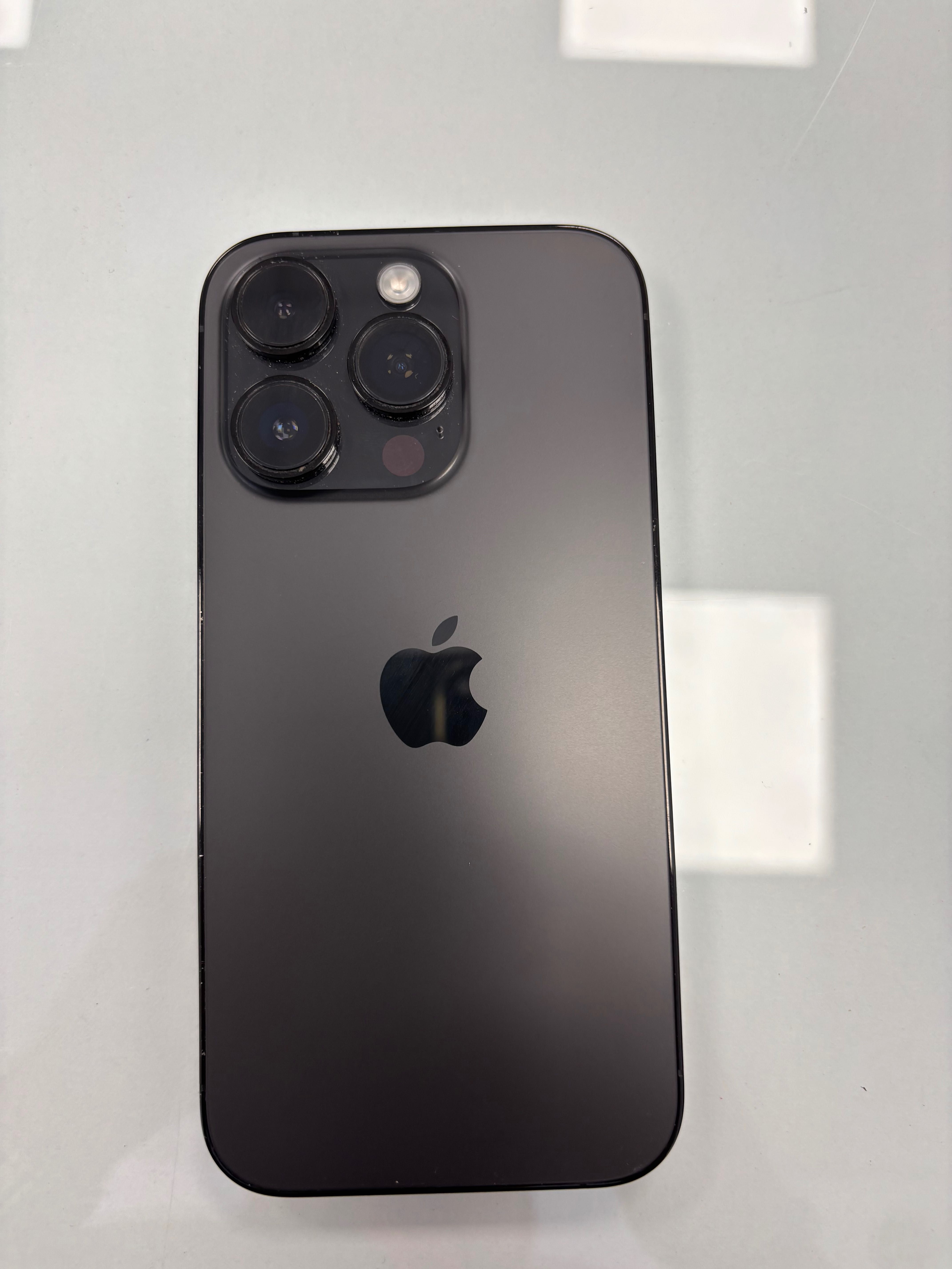 ПРОДАВА СЕ iPhone 14 Pro 128GB