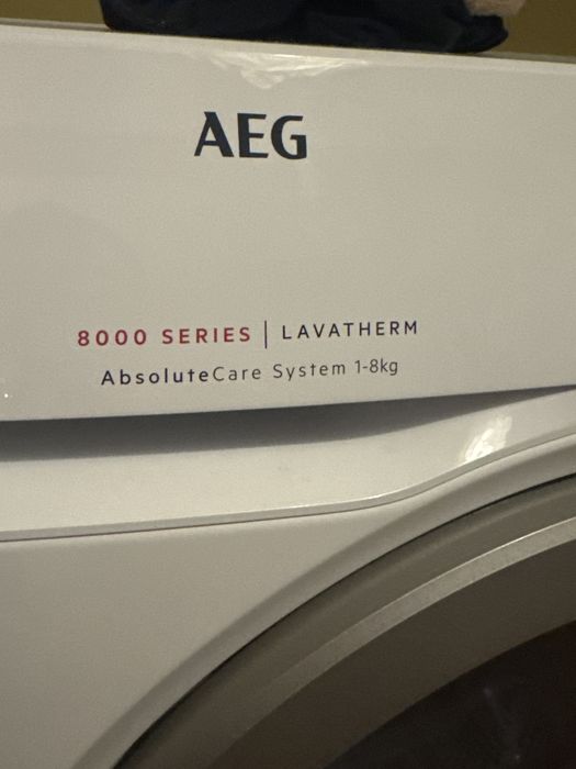 Продавам сушилня AEG 8000 А+++