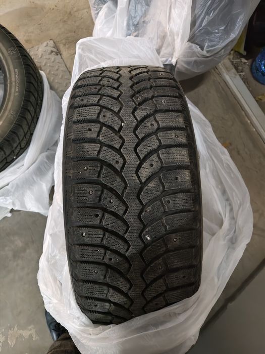 зимние шины в хорошем состоянии