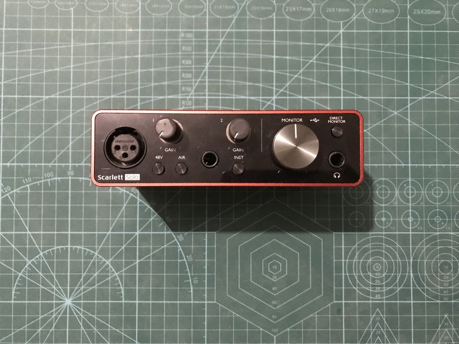 Звуковая карта Focusrite
