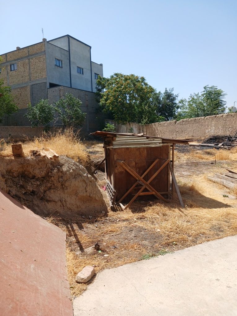 Hovli sotiladi xishravsentirda