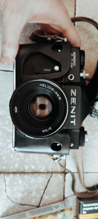 Стари Професионални Фотоапарати + Аксесоари