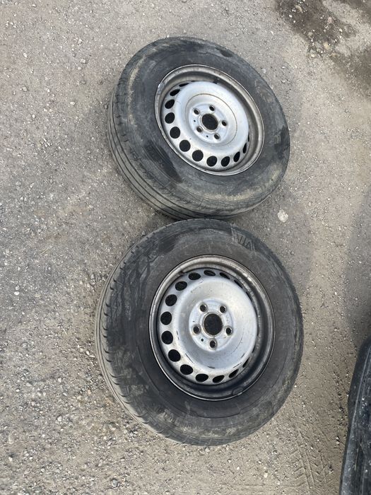 Vand 4 cauciucuri de vara