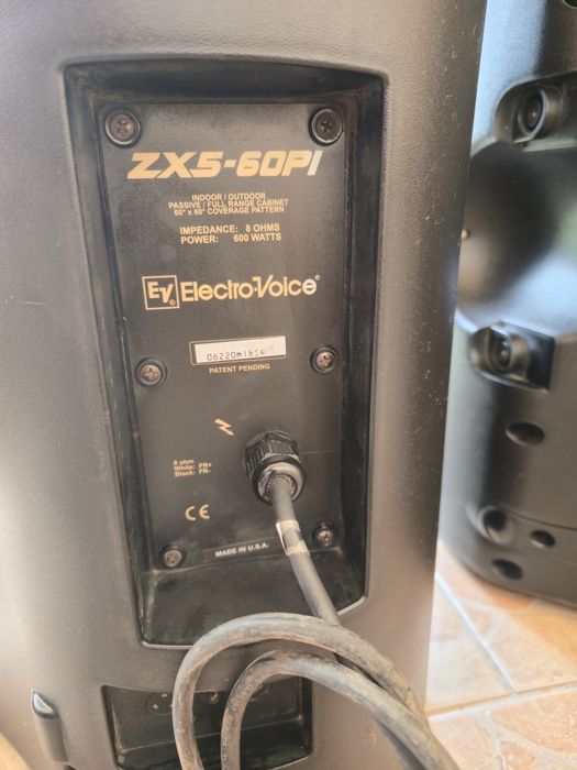 Boxe pasive ElectroVoice ZX5-60PI 600w 8ohmi USA/EV Zlx12p activa 1000