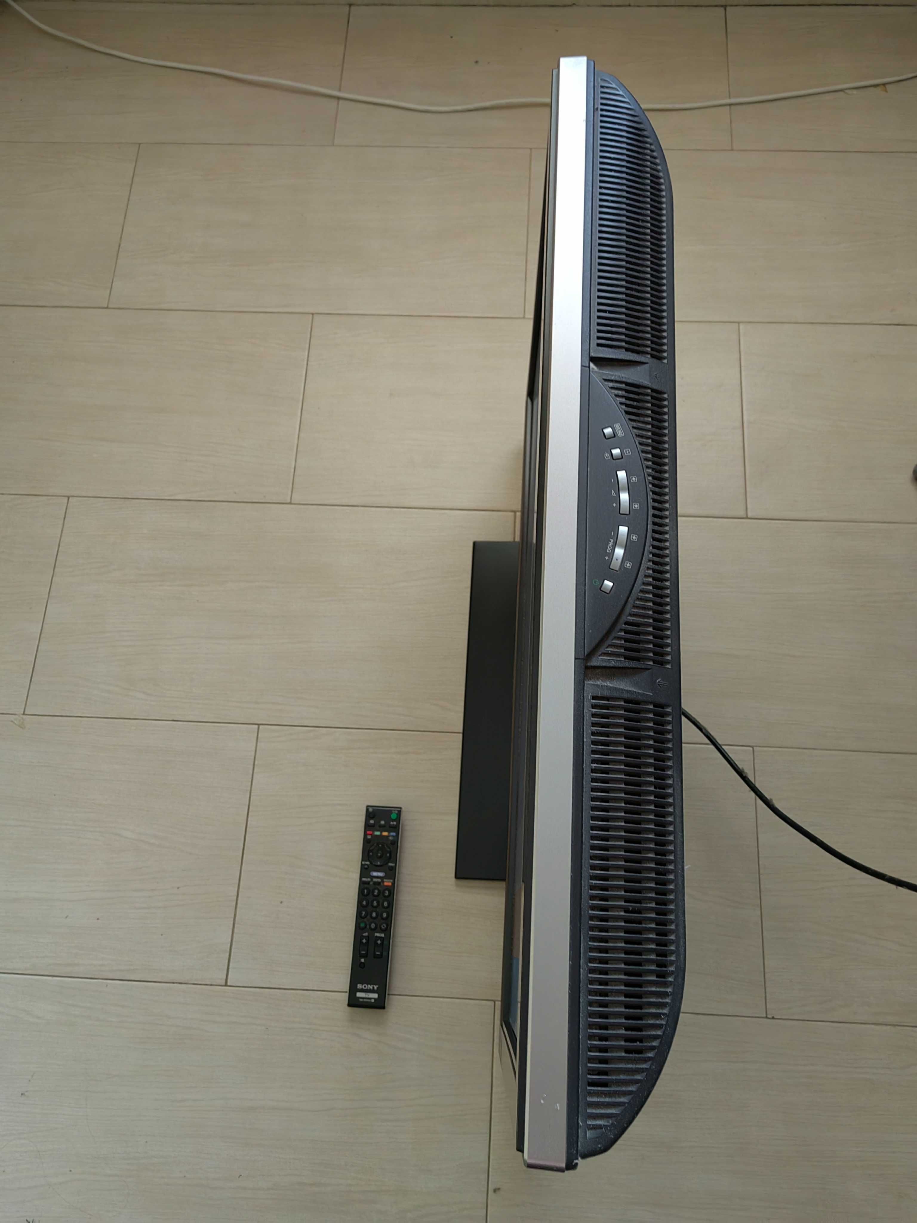Неработещ 32" SONY Bravia KDL 32D3000 LCD телевизор
