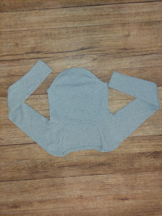 Продам топы с длинным рукавом