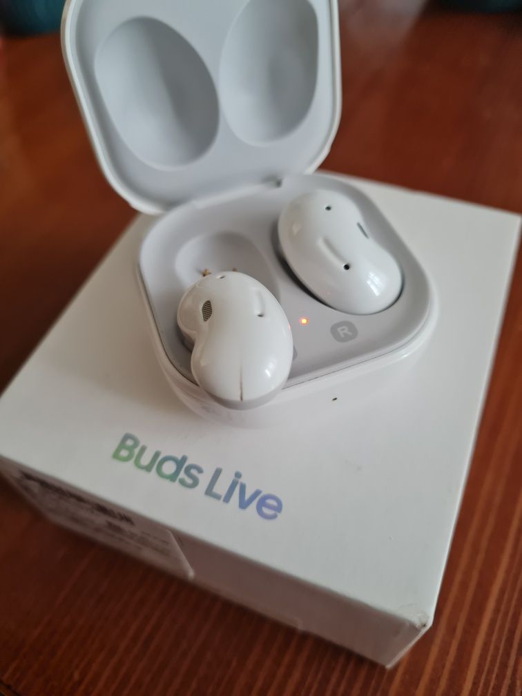 Samsung Galaxy Buds Live