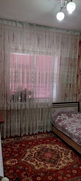 Продаётся своя 4-х комнатная квартира на Карасув-4