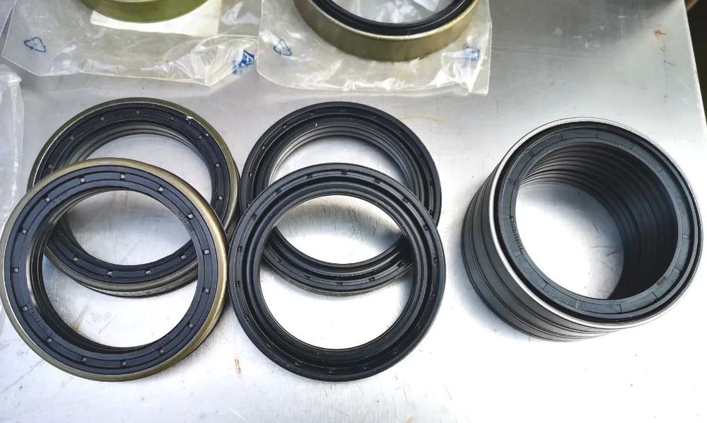 Semering spate NISSAN Atleon L35 Eco-T Eco-L Ebro Trade semeringuri roata butuc rulment piese 40232-9X60A 402329X60A 061003340 -06100334-0