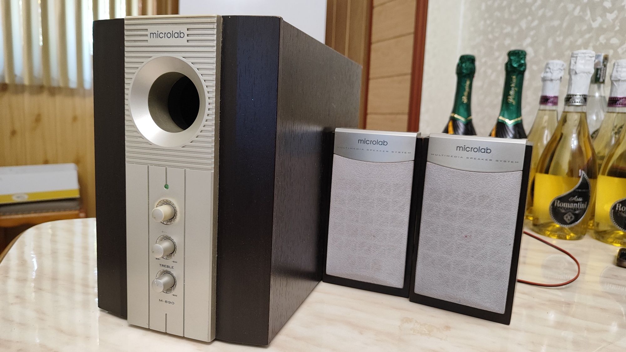 Microlab M-890 - Сабвуфер и колонки