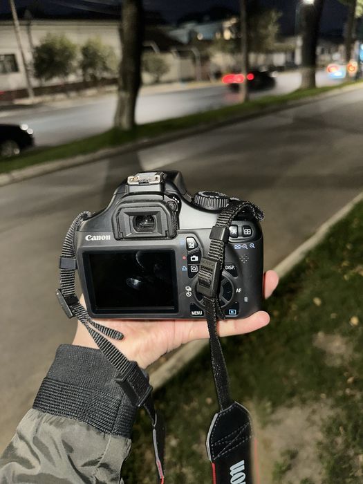 Canon eos 1100D sotiladi stochni